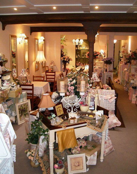 A Deja-Vu Experience - Hotel WA 6