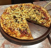 Gourmet Pizza and Pasta - Hotel WA