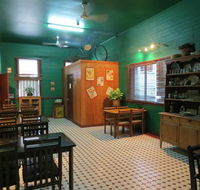Irish Molly's Bar  Grill - Hotel WA