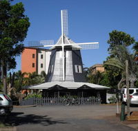 The Windmill Cafe at Bargara - Hotel WA