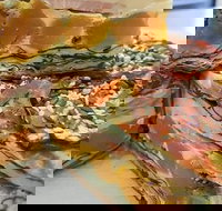 Hummingbirds Natural Pantry  Cafe - Hotel WA