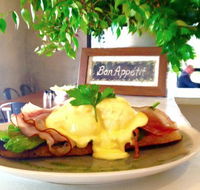 Counter Eatery - Hotel WA