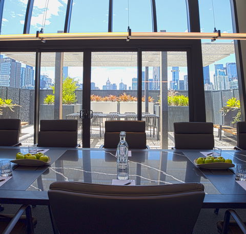 Oakwood Premier Melbourne - Hotel WA 9