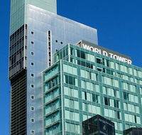 Meriton Suites World Tower - Hotel WA