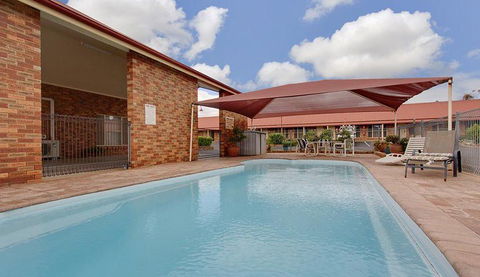 Parkes International - Hotel WA 2
