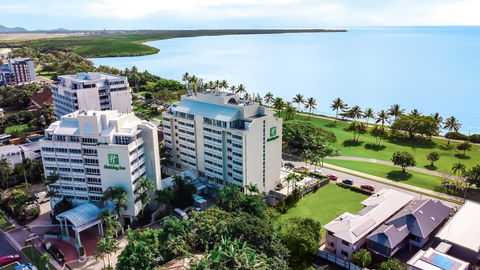Holiday Inn Cairns Harbourside - Hotel WA 2