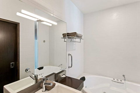 Quality Inn Heritage On Lydiard - Hotel WA 7