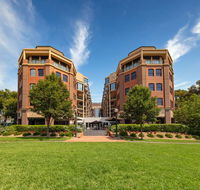 Amora Hotel Riverwalk Melbourne