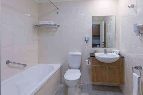 Nesuto Canberra - Hotel WA 24
