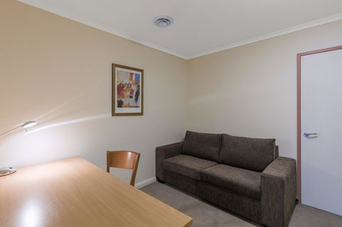 Nesuto Canberra - Hotel WA 15