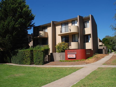 Manuka Park Serviced Apartments - Hotel WA 2