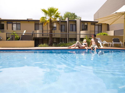 Manuka Park Serviced Apartments - Hotel WA 9