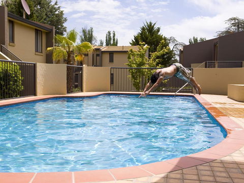 Manuka Park Serviced Apartments - Hotel WA 16