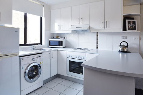 Manuka Park Serviced Apartments - Hotel WA 26