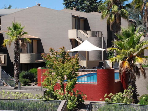 Manuka Park Serviced Apartments - Hotel WA 11