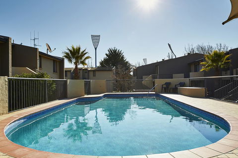 Manuka Park Serviced Apartments - Hotel WA 6