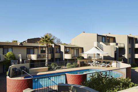 Manuka Park Serviced Apartments - Hotel WA 23