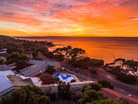 Book American River Accommodation Vacations Hotel WA Hotel WA