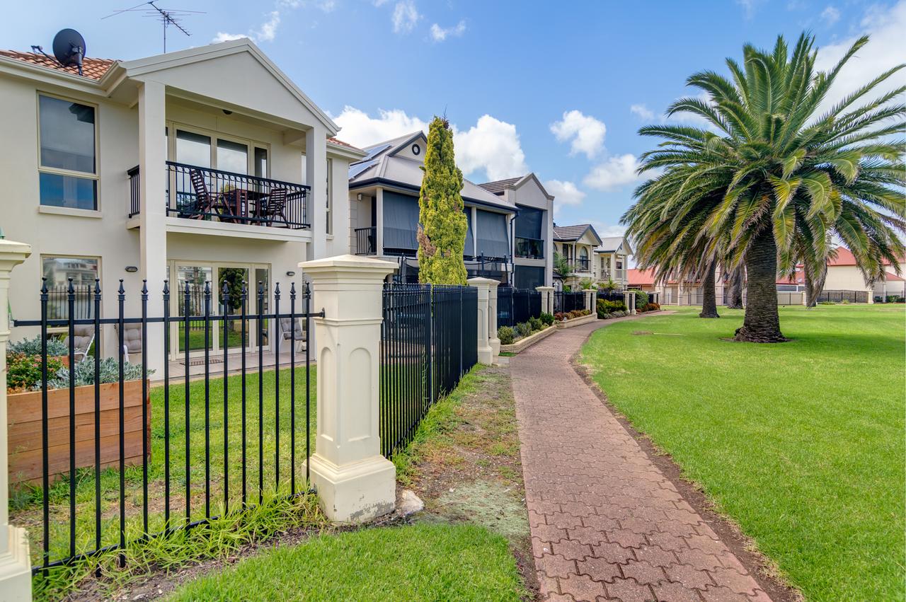 Munno Para West SA Hotel WA