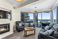 Book Beachport Accommodation Vacations Hotel WA Hotel WA