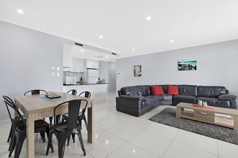 Lakeside Waterfront Apartment The Entrance - Hotel WA 5