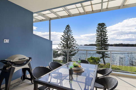 Lakeside Waterfront Apartment The Entrance - Hotel WA 30