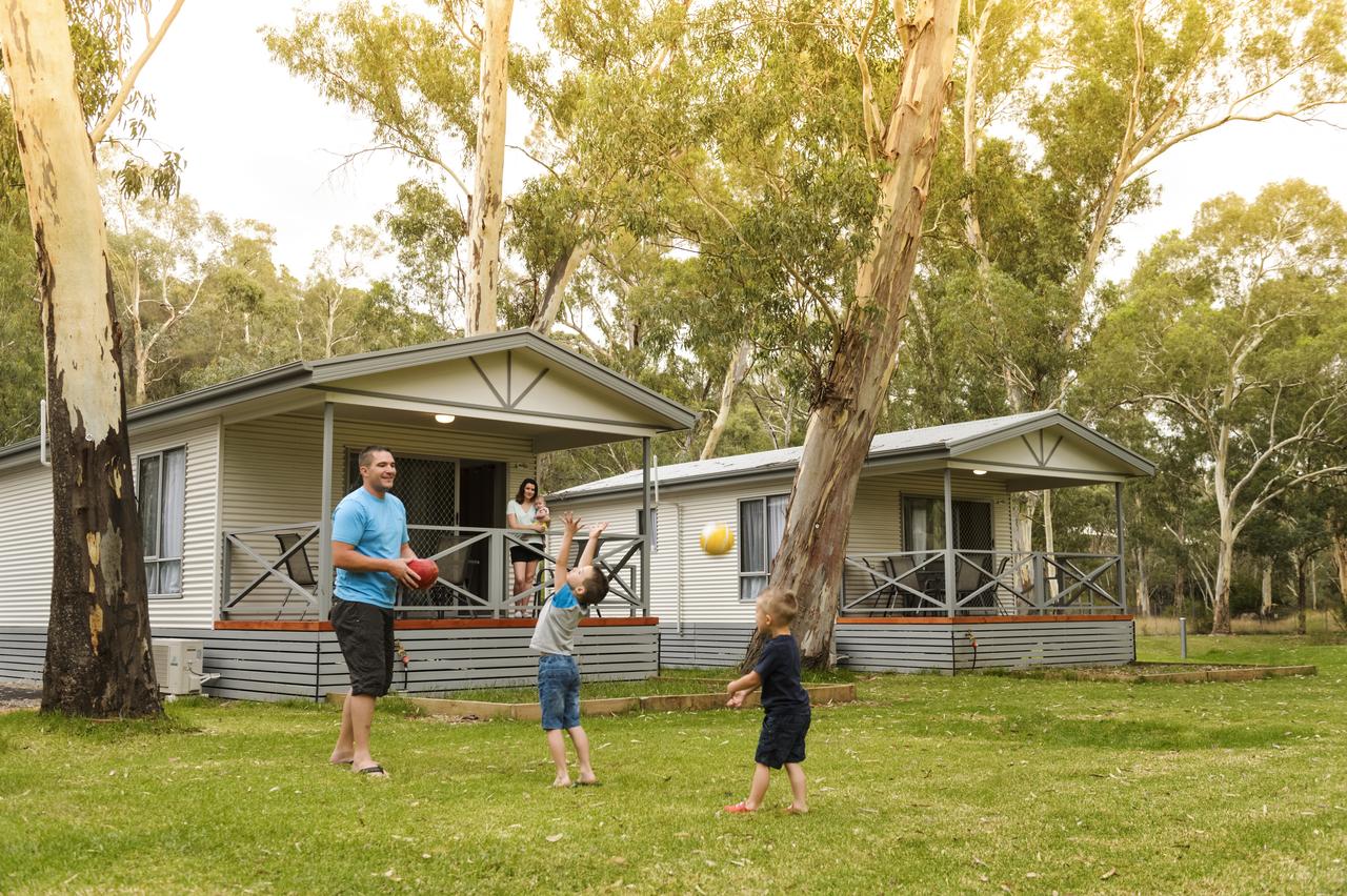 Gladstone SA Hotel WA