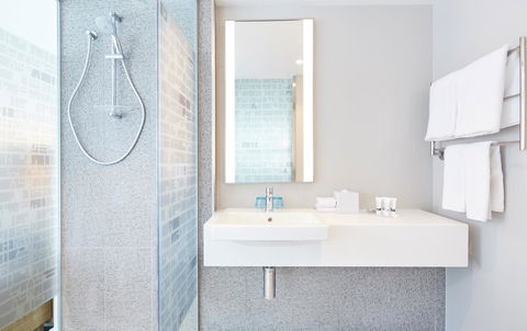 Holiday Inn Express Adelaide City Centre, An IHG Hotel - Hotel WA 4