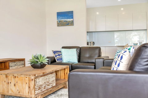 Eastern Breeze - Hotel WA 28