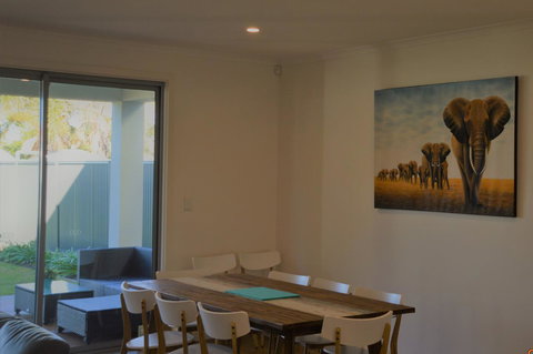 Eastern Breeze - Hotel WA 4