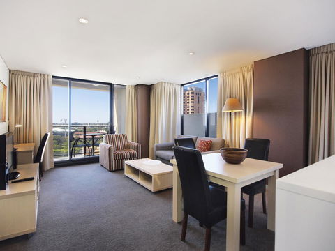 Oaks Adelaide Horizons Suites - Hotel WA 13