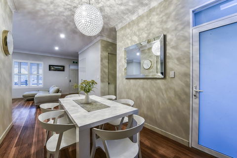 Aloha Central Luxury Apartments - Hotel WA 9