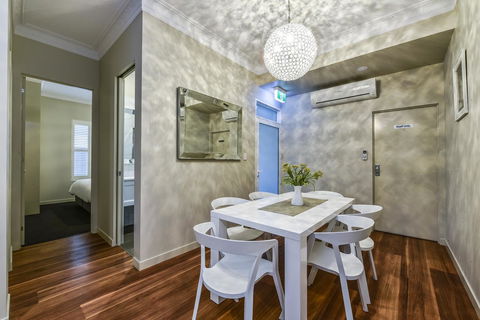 Aloha Central Luxury Apartments - Hotel WA 17