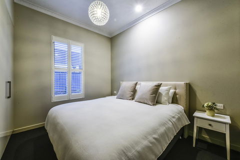Aloha Central Luxury Apartments - Hotel WA 4