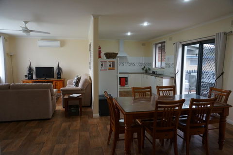 Kohinoor Getaway - Hotel WA 1