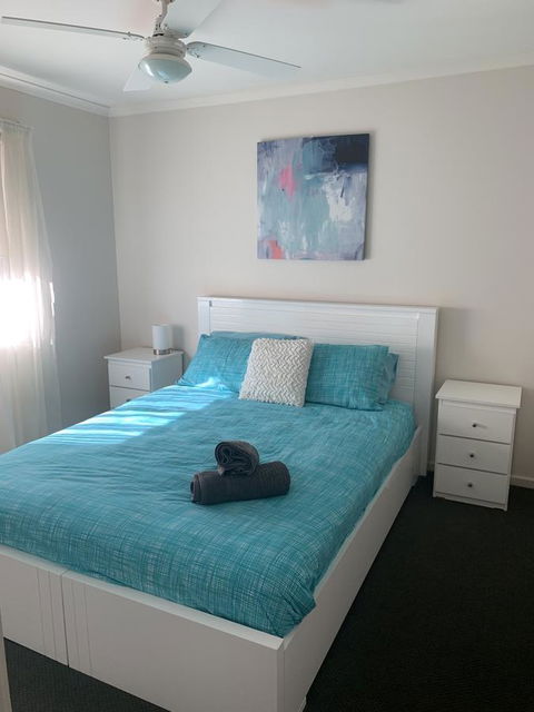 Little On Ash - Hotel WA 5