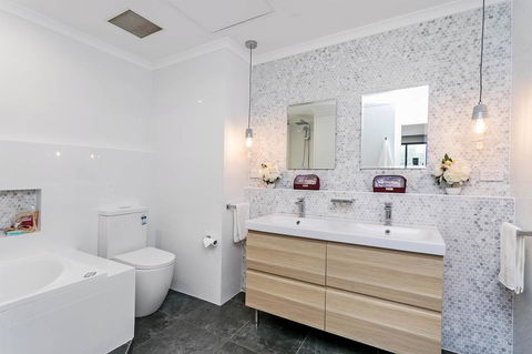 Heart Of Glenelg BnB - Hotel WA 3