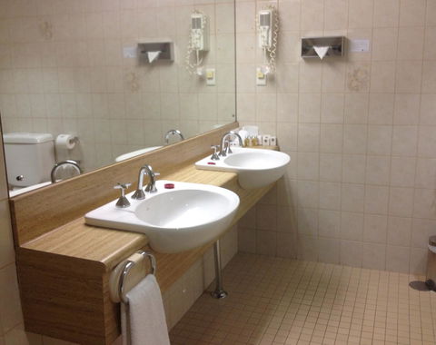 Comfort Hotel Adelaide Meridien - Hotel WA 5