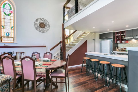 \'THE CHURCH\' Guest Home, Gawler Barossa Region - Hotel WA 2