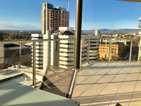 Adelaide DressCircle Apartments - North Terrace - Hotel WA 4