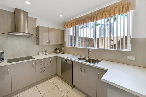 Adelaide Style Accommodation-Close To City-North Adelaide-3 Bdrm- FREE Parking - Hotel WA 9