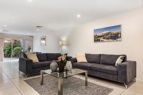 Adelaide Style Accommodation-Close To City-North Adelaide-3 Bdrm- FREE Parking - Hotel WA 0