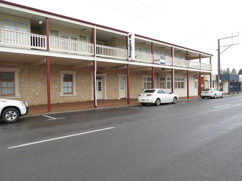 Smugglers Inn Studio Apartments - Hotel WA 10