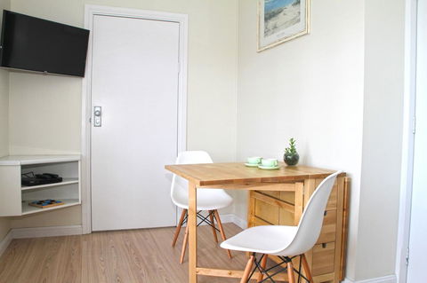 Smugglers Inn Studio Apartments - Hotel WA 14