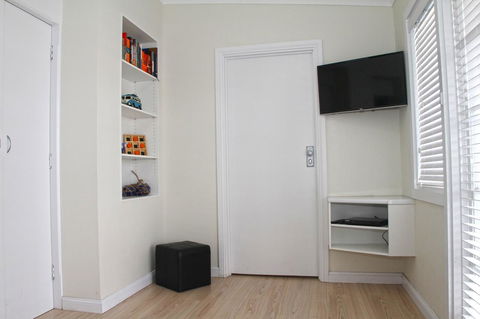 Smugglers Inn Studio Apartments - Hotel WA 7