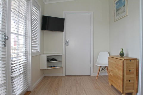 Smugglers Inn Studio Apartments - Hotel WA 17