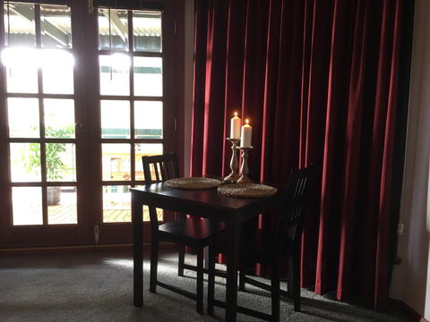Wine And Roses Bed And Breakfast - Hotel WA 33