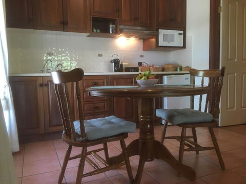 Wine And Roses Bed And Breakfast - Hotel WA 2