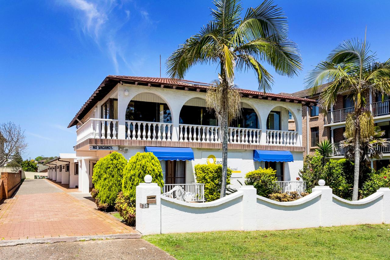 Flynns Beach ACT Hotel WA