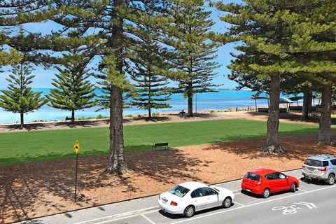 Breeze Beachfront Apartment - Hotel WA 4